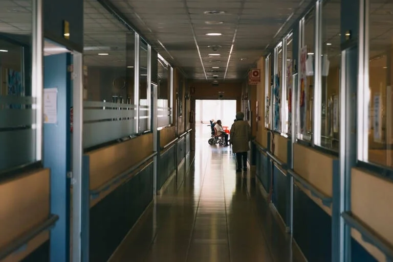 La Comunitat Valenciana destina solo el 20% de la financiación estatal a la dependencia