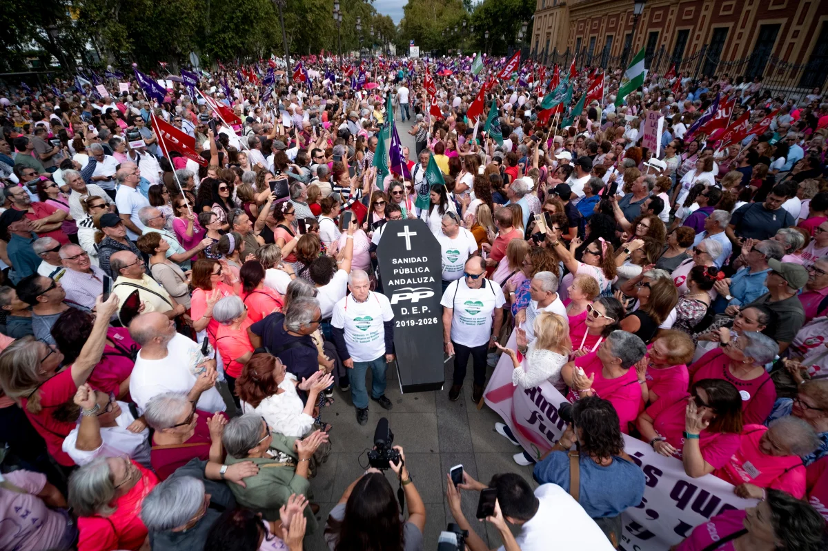 La Fiscalía de Andalucía archiva las denuncias por la crisis de los cribados de cáncer contra dos exconsejeros