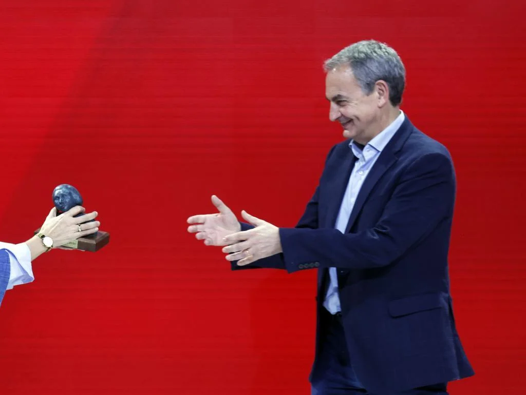 Las personas mayores pueden beneficiarse de la asesoría financiera en Plus Ultra